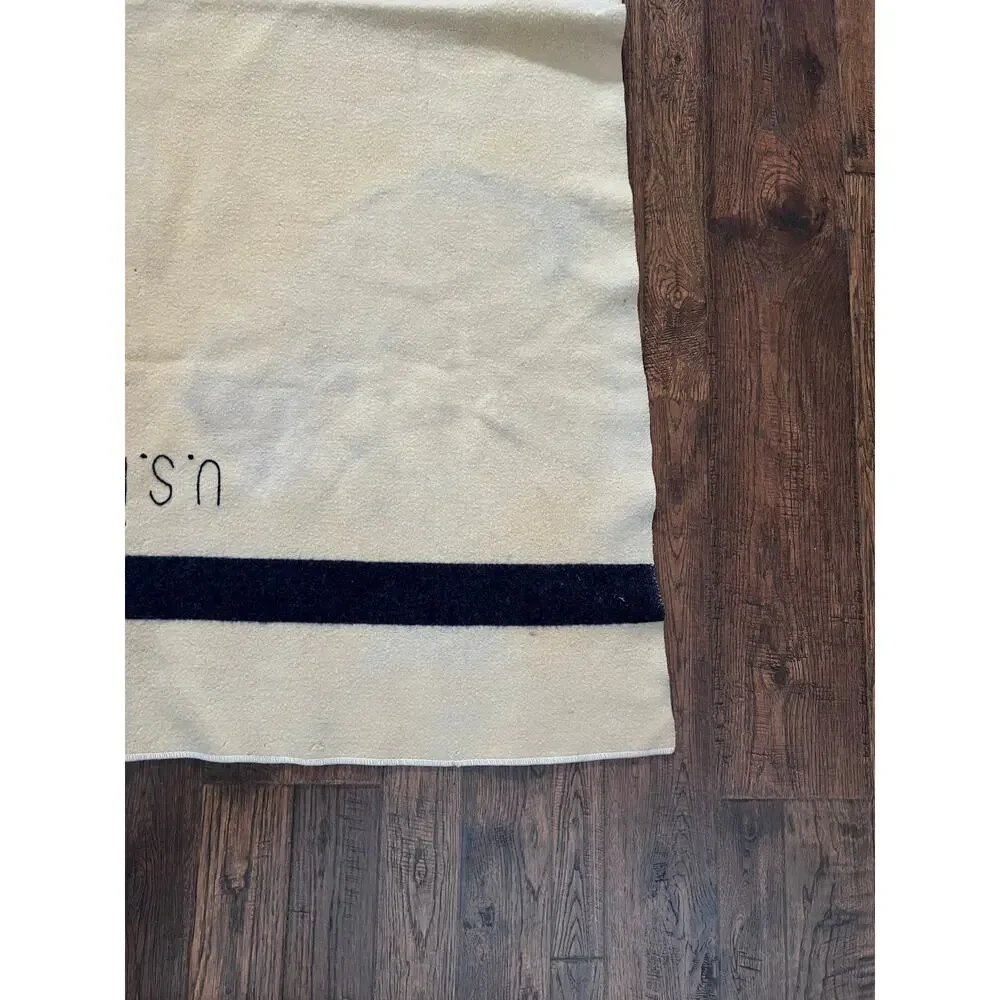 Vintage Militaria - Naval Military Issue Wool Blanket – WWII US Navy Blue Stripe